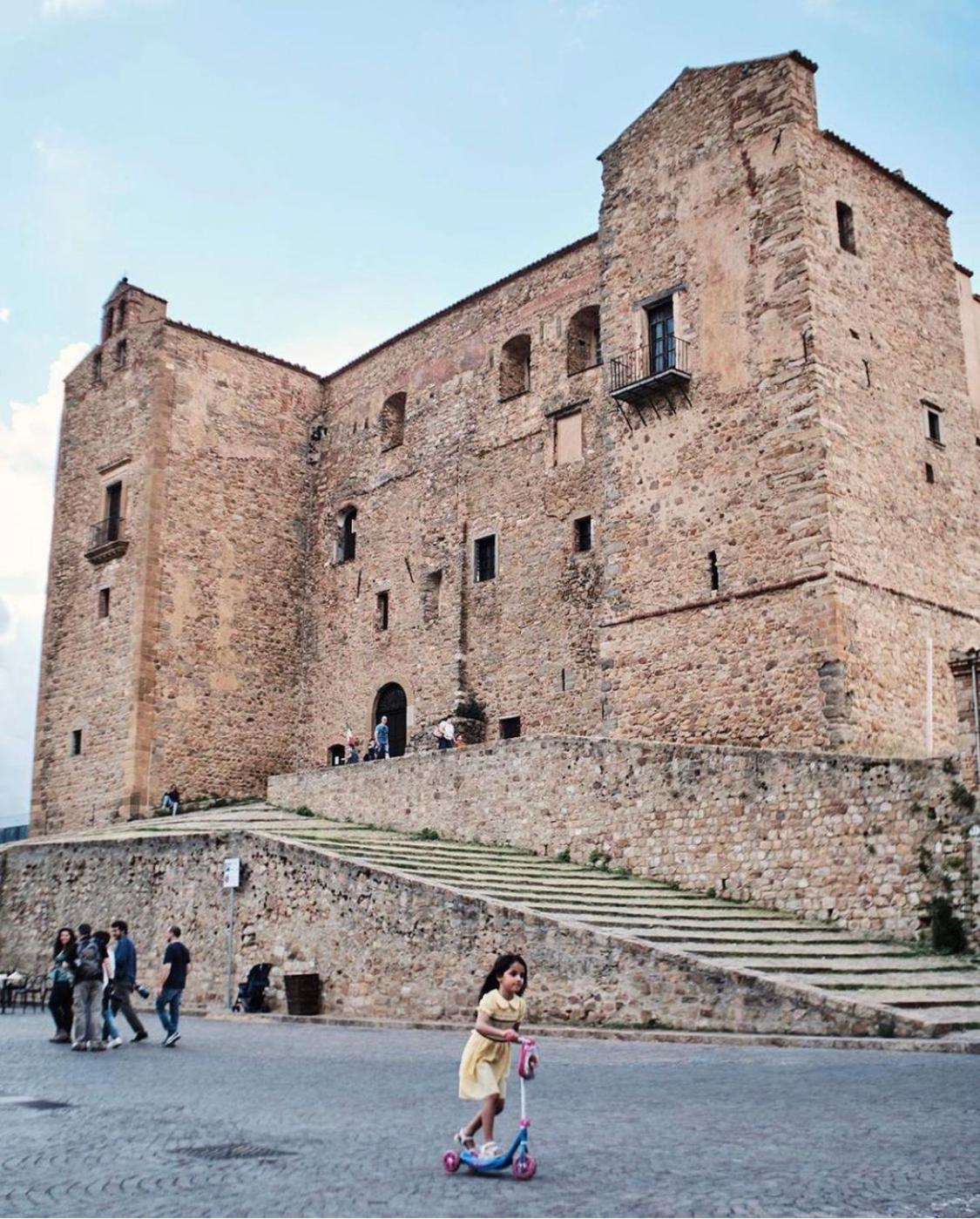 Porta San Paolo House Apart otel Castelbuono  Dış mekan fotoğraf
